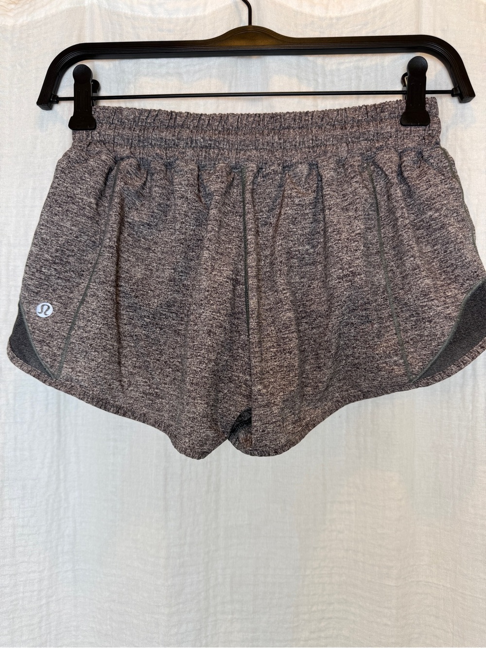 Lululemon Hotty Hot Lined Running Shorts Heathered Grey Size 4 - Picture 4 of 8